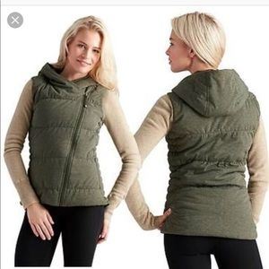 Athleta Valencia Green Puffer Vest. Size XXS
